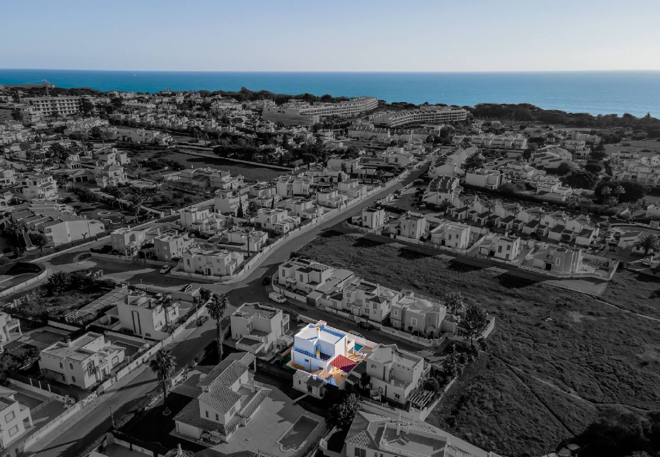 Villa em Galé - Pet-Friendly with Private Pool Close to the Beach