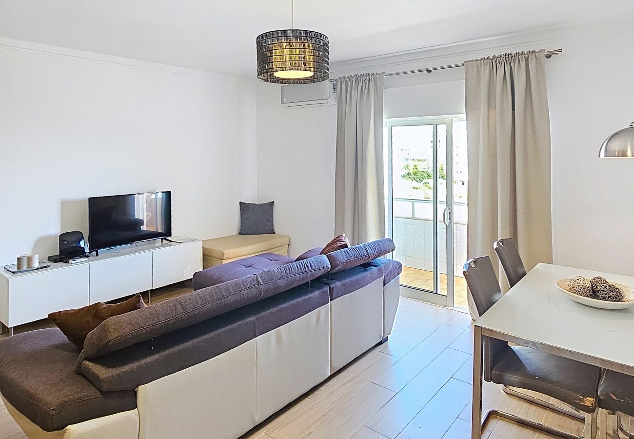 Apartamento em Portimão - Vaumar with pool in Praia da Rocha