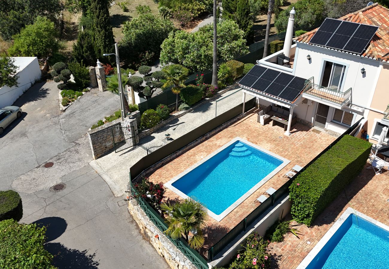 Villa em Santa Bárbara de Nexe - Villa Buganvília · Private Pool · Santa Bárbara