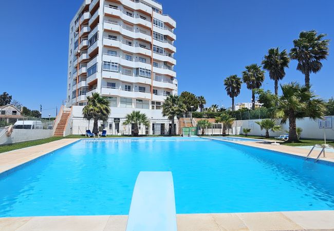 Apartamento em Portimão - Vaumar II with pool in Praia da Rocha