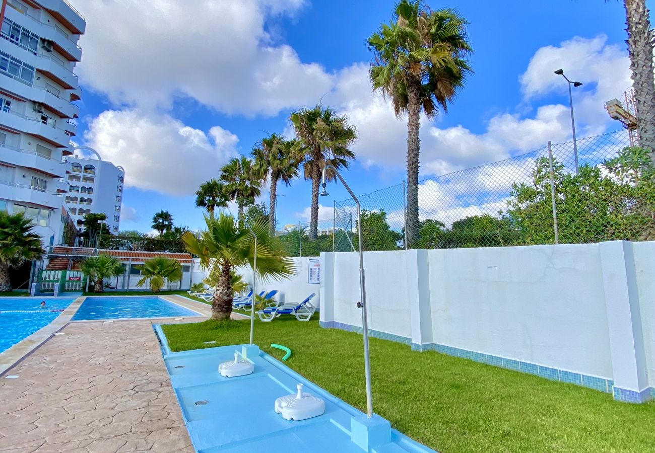 Apartamento em Portimão - Vaumar II with pool in Praia da Rocha