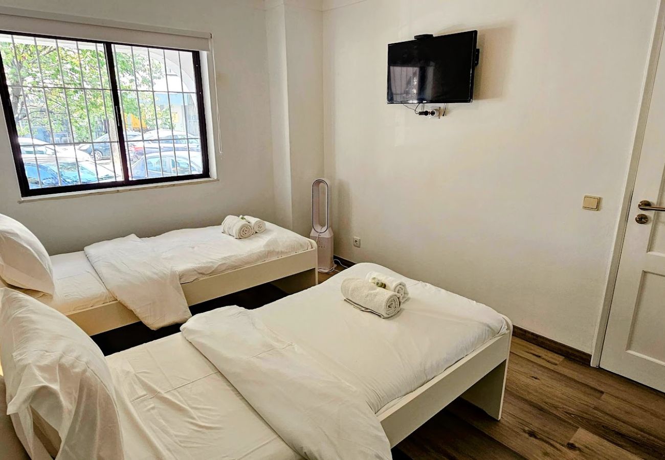 Apartamento em Quarteira - Girassol a 20 metros da Praia de Quarteira