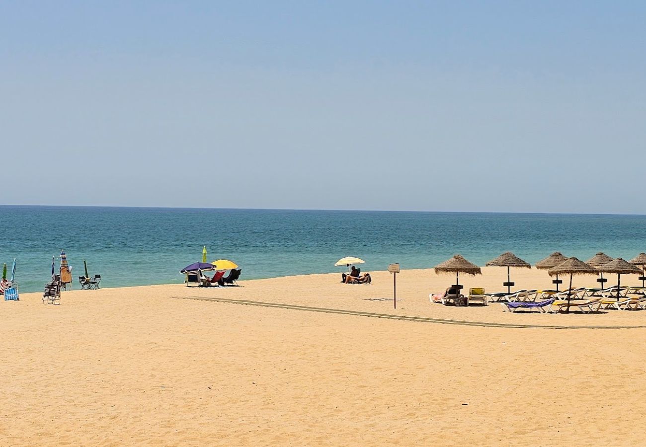Apartamento em Quarteira - Girassol a 20 metros da Praia de Quarteira