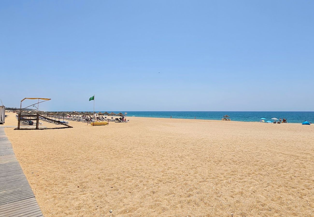 Apartamento em Quarteira - Girassol a 20 metros da Praia de Quarteira