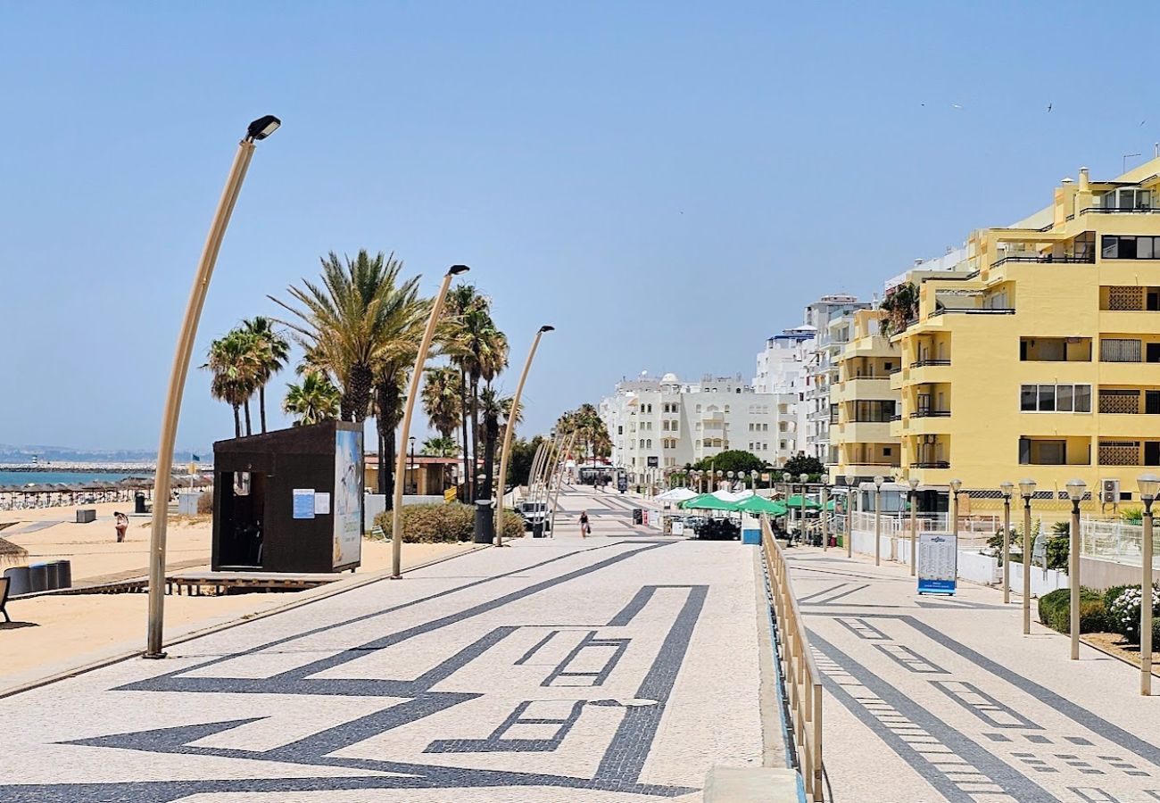 Apartamento em Quarteira - Girassol a 20 metros da Praia de Quarteira