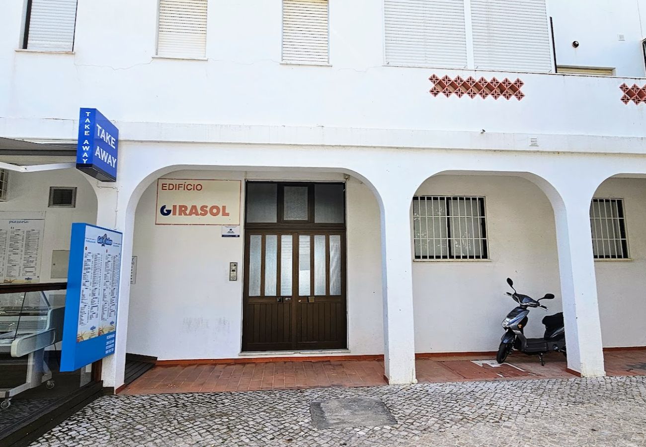 Apartamento em Quarteira - Girassol a 20 metros da Praia de Quarteira