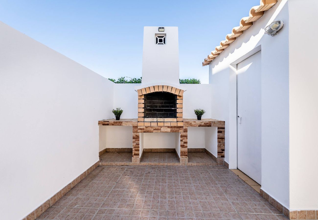 Villa in Galé - Pet-Friendly with Private Pool Close to the Beach