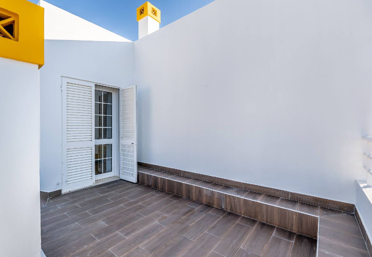 Villa in Galé - Pet-Friendly with Private Pool Close to the Beach