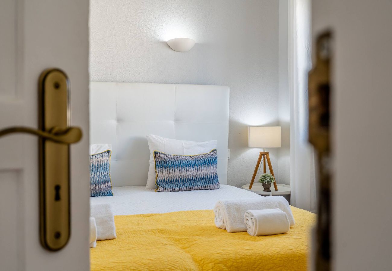 Villa in Galé - Pet-Friendly with Private Pool Close to the Beach