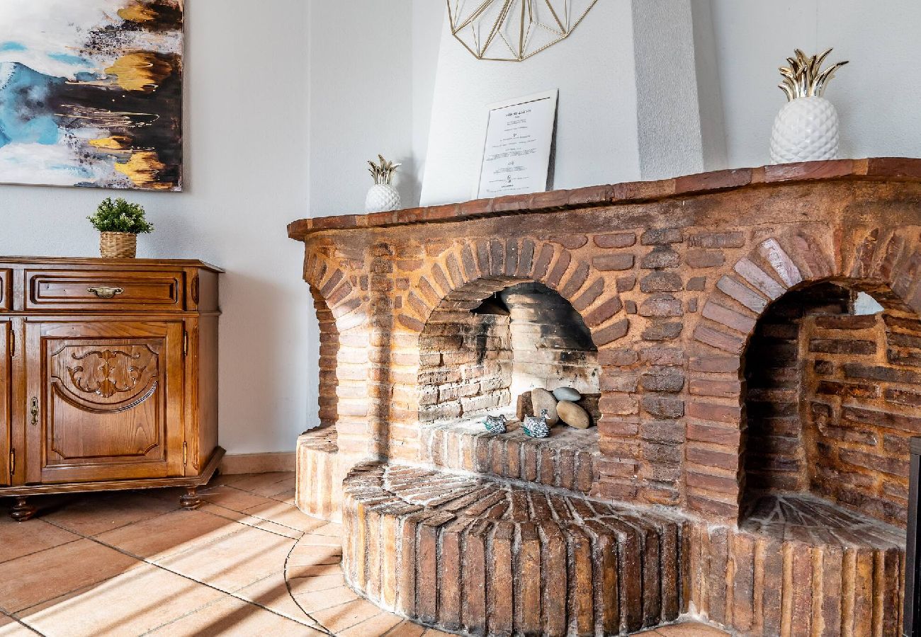 Villa in Galé - Pet-Friendly with Private Pool Close to the Beach