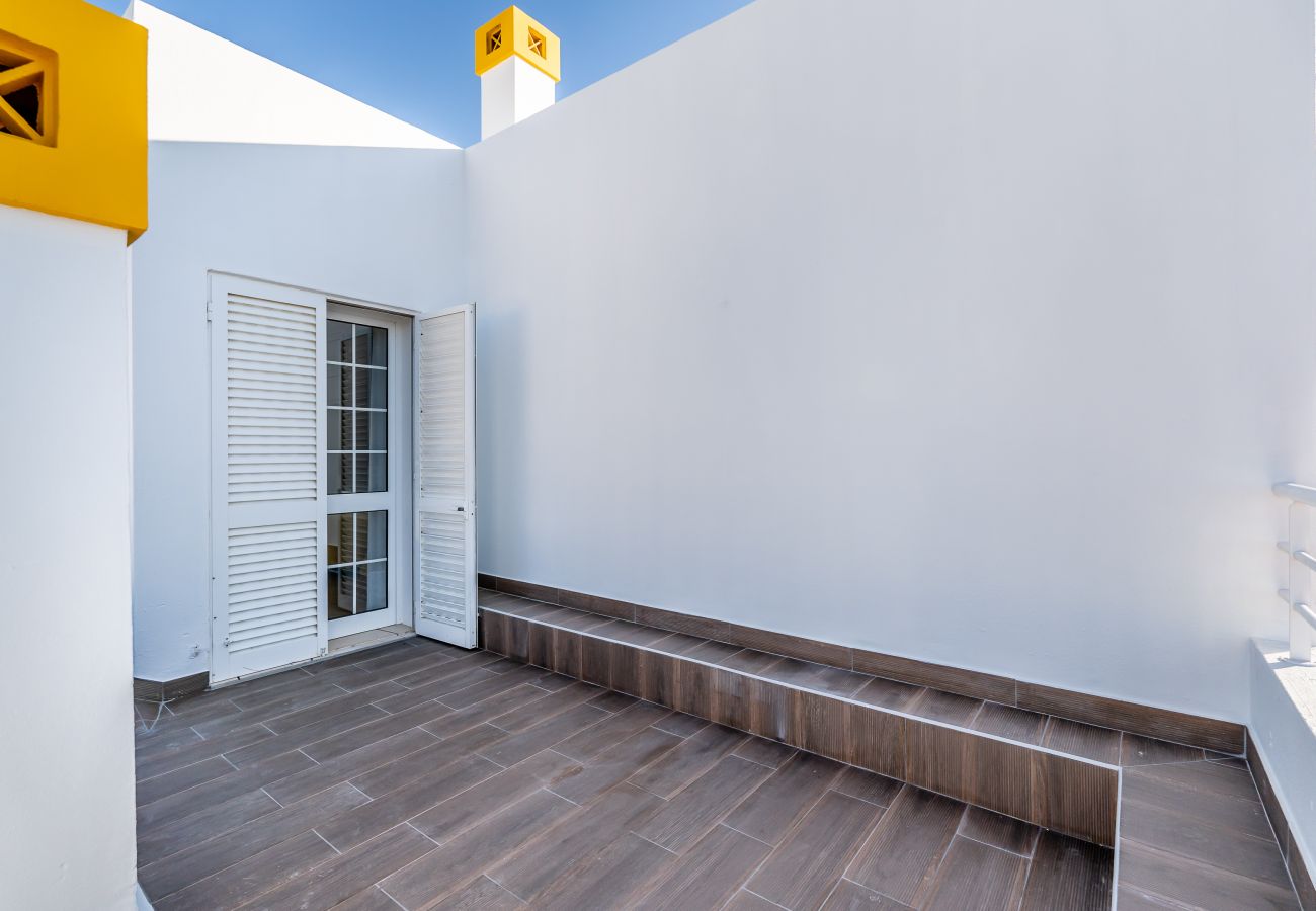 Villa in Galé - Pet-Friendly with Private Pool Close to the Beach