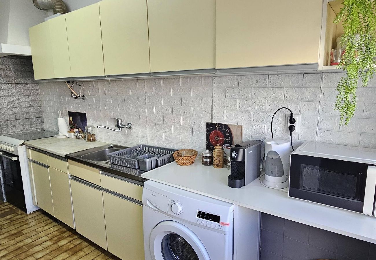Apartment in Lagos - Central T3