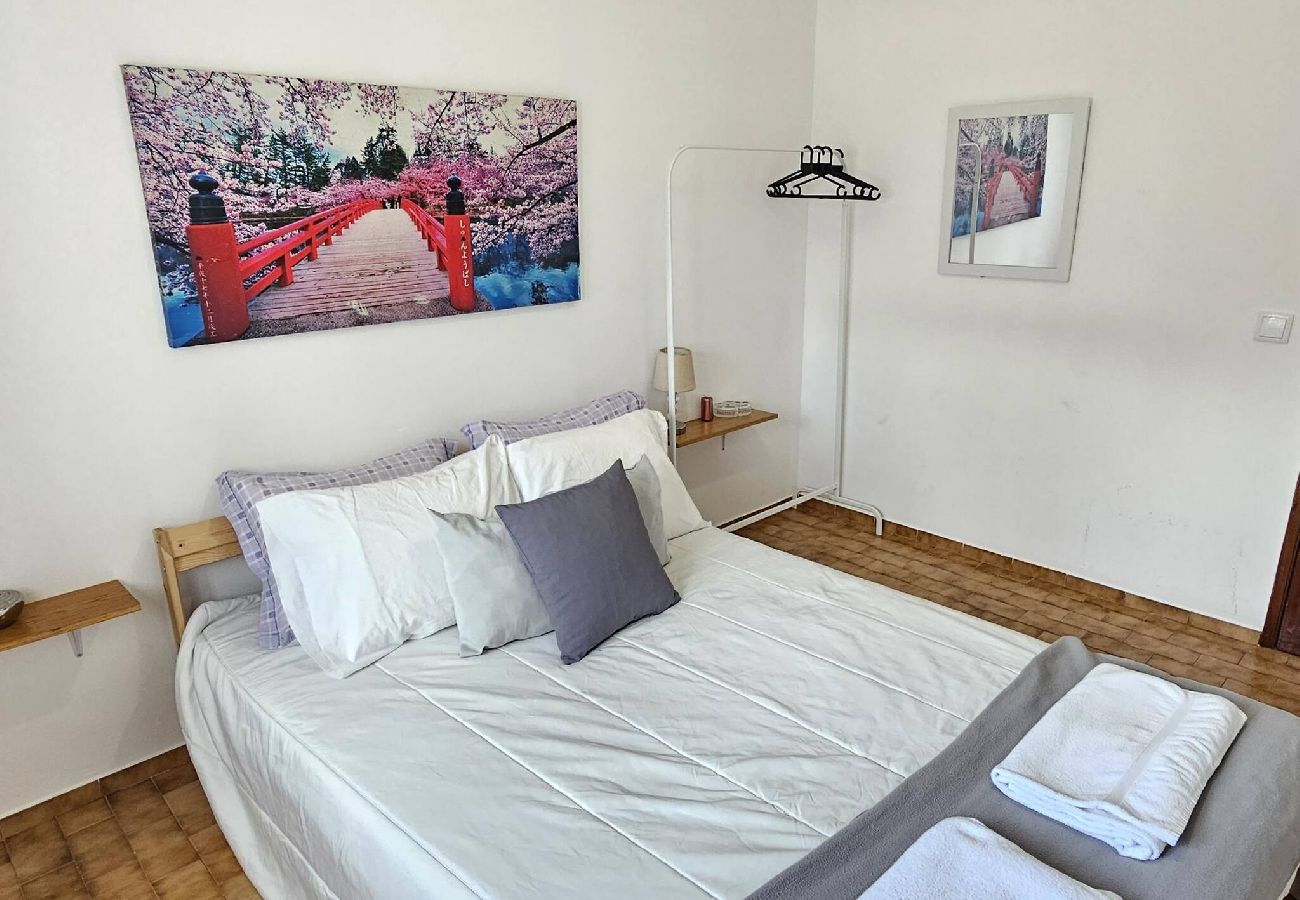 Apartment in Lagos - Central T3