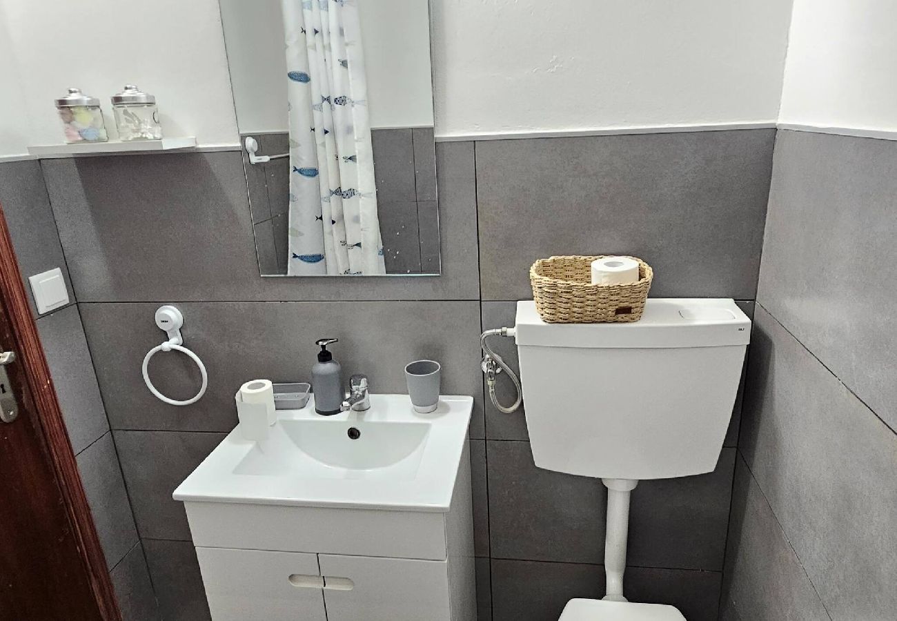 Apartment in Lagos - Central T3