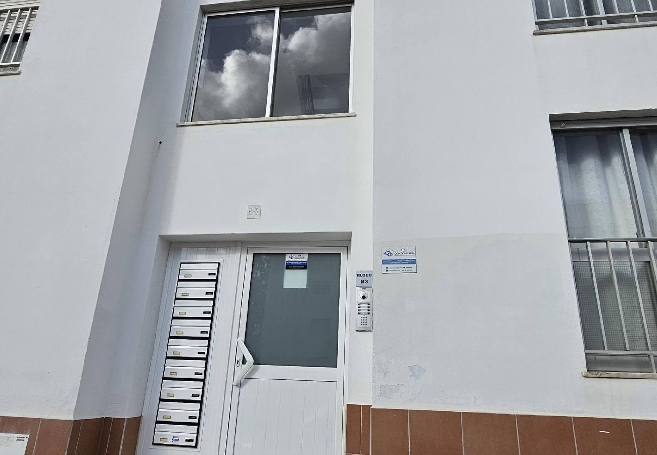 Apartment in Lagos - Central T3