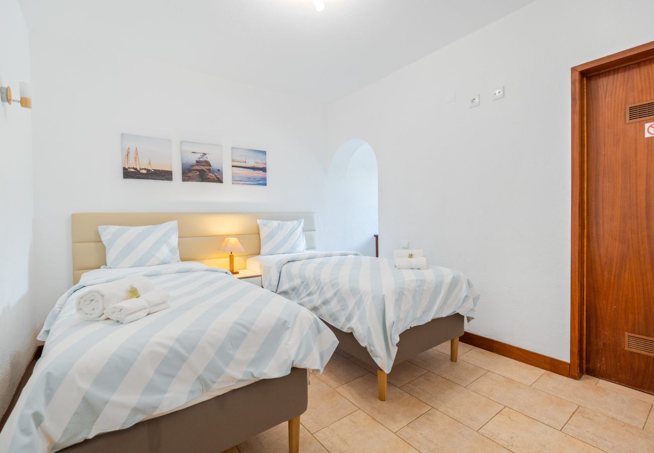 Villa in Quarteira - Villa Navegante com