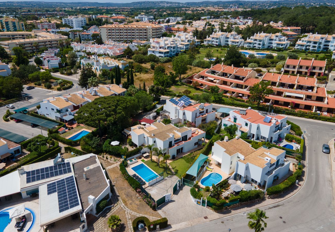 Villa in Quarteira - Villa Navegante com