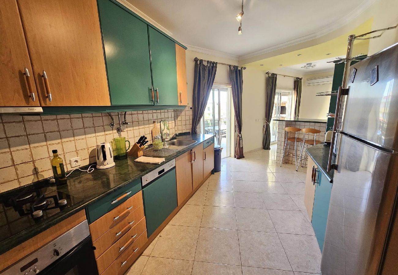 Apartment in Quarteira - Falesia Marina T3