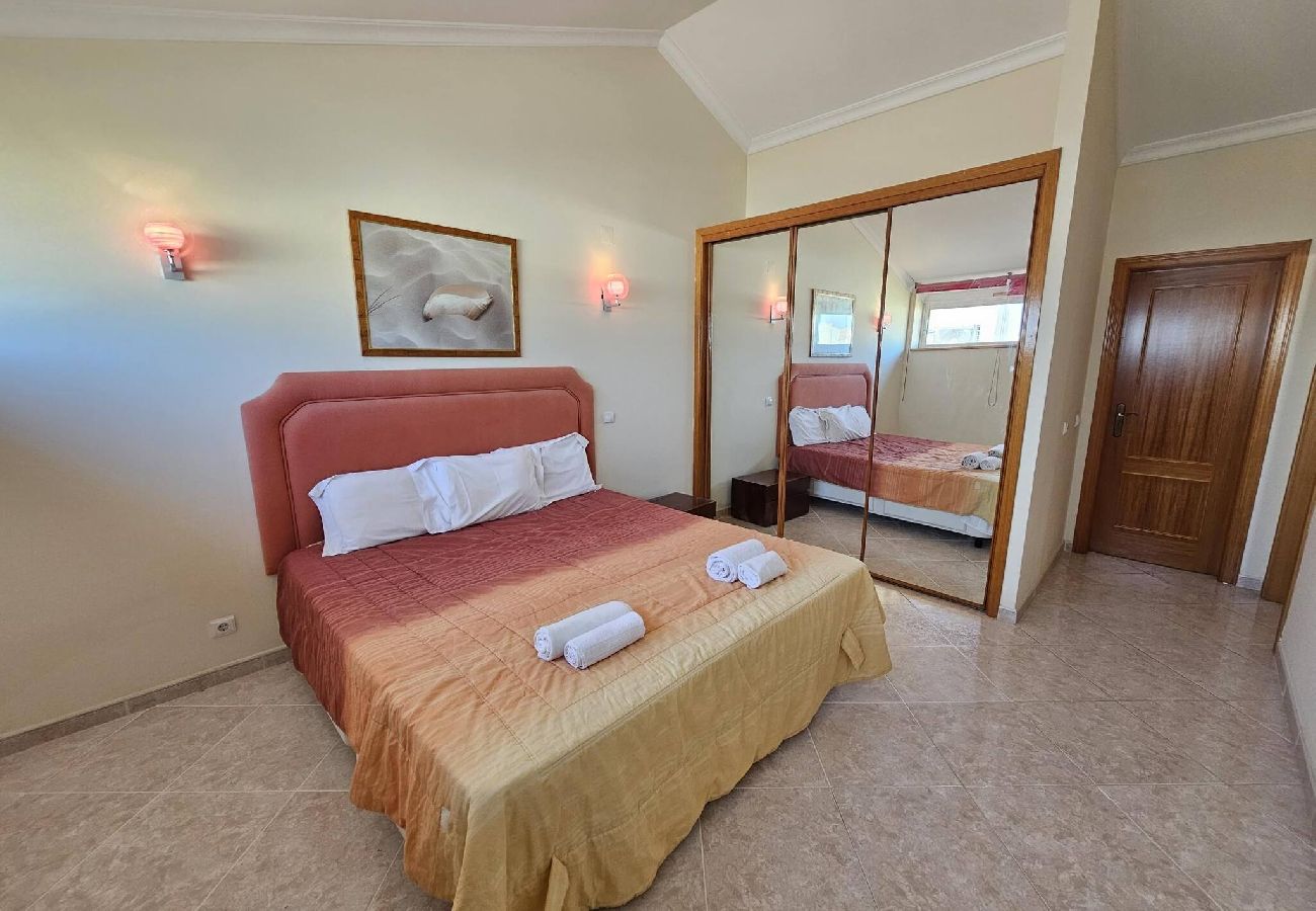 Apartment in Quarteira - Falesia Marina T3