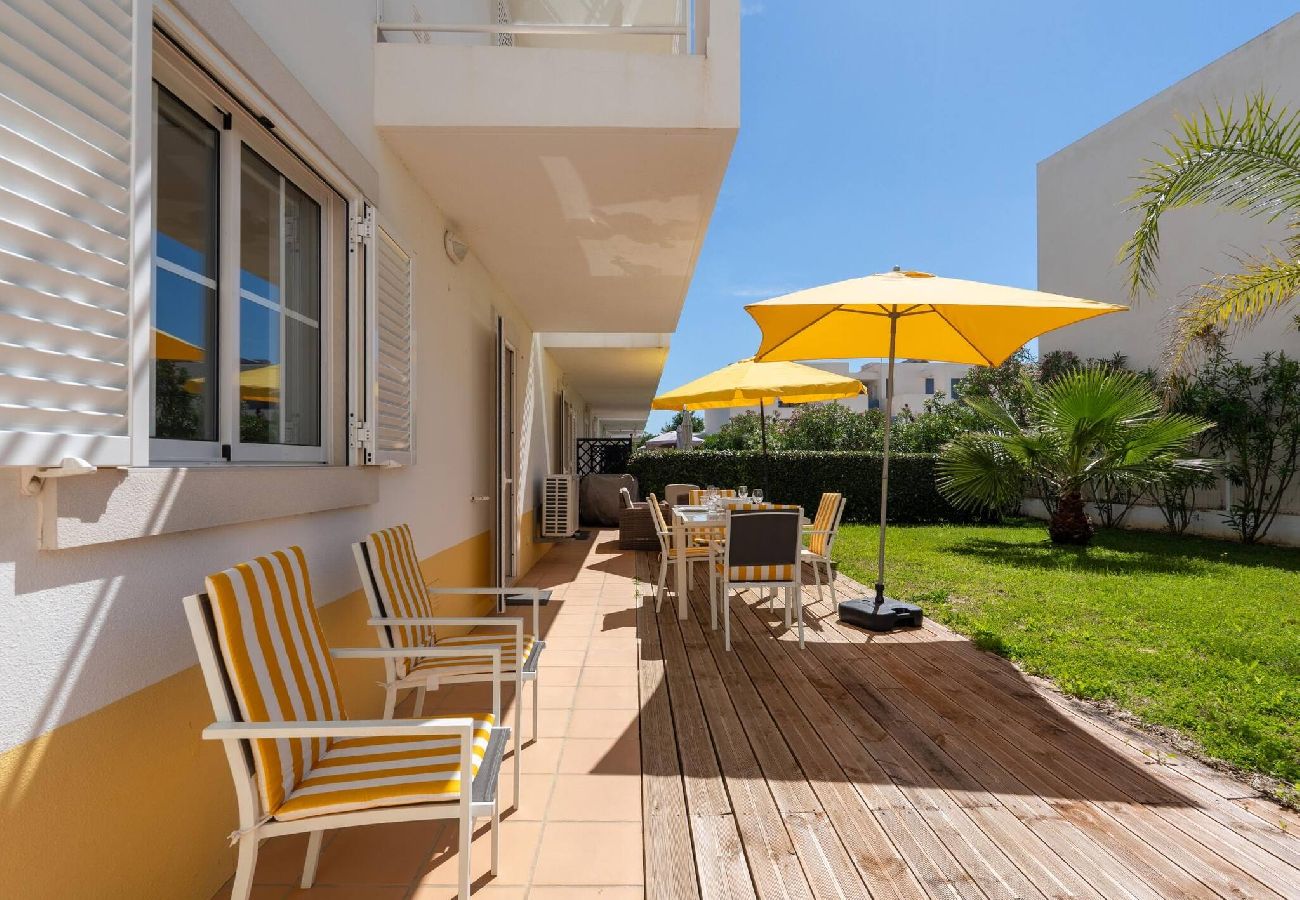 Apartment in Tavira - Cabanas Deluxe T2