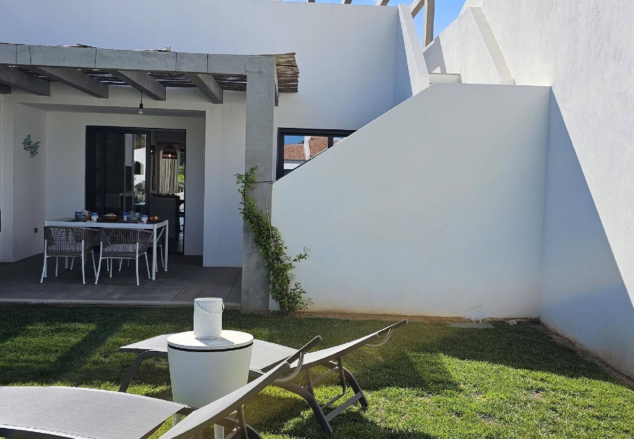 Terraced House in Quarteira - Country Club V2