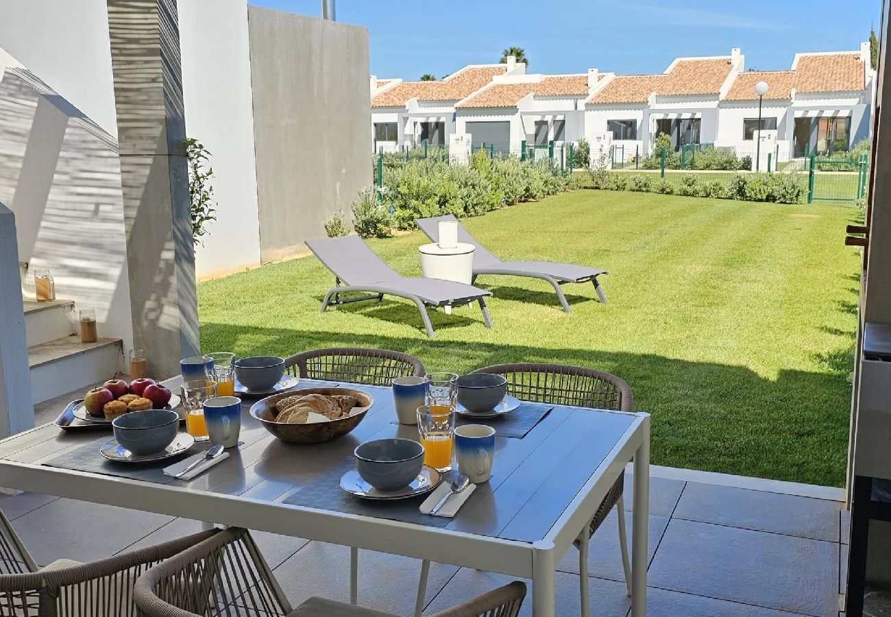 Terraced House in Quarteira - Country Club V2