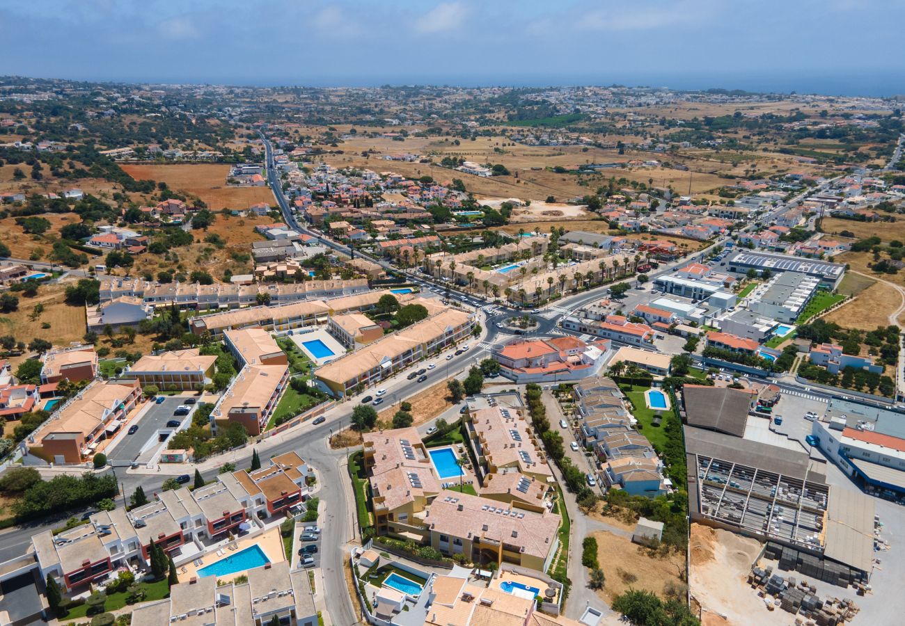 Apartment in Guia - Vale Parra Vilage T2