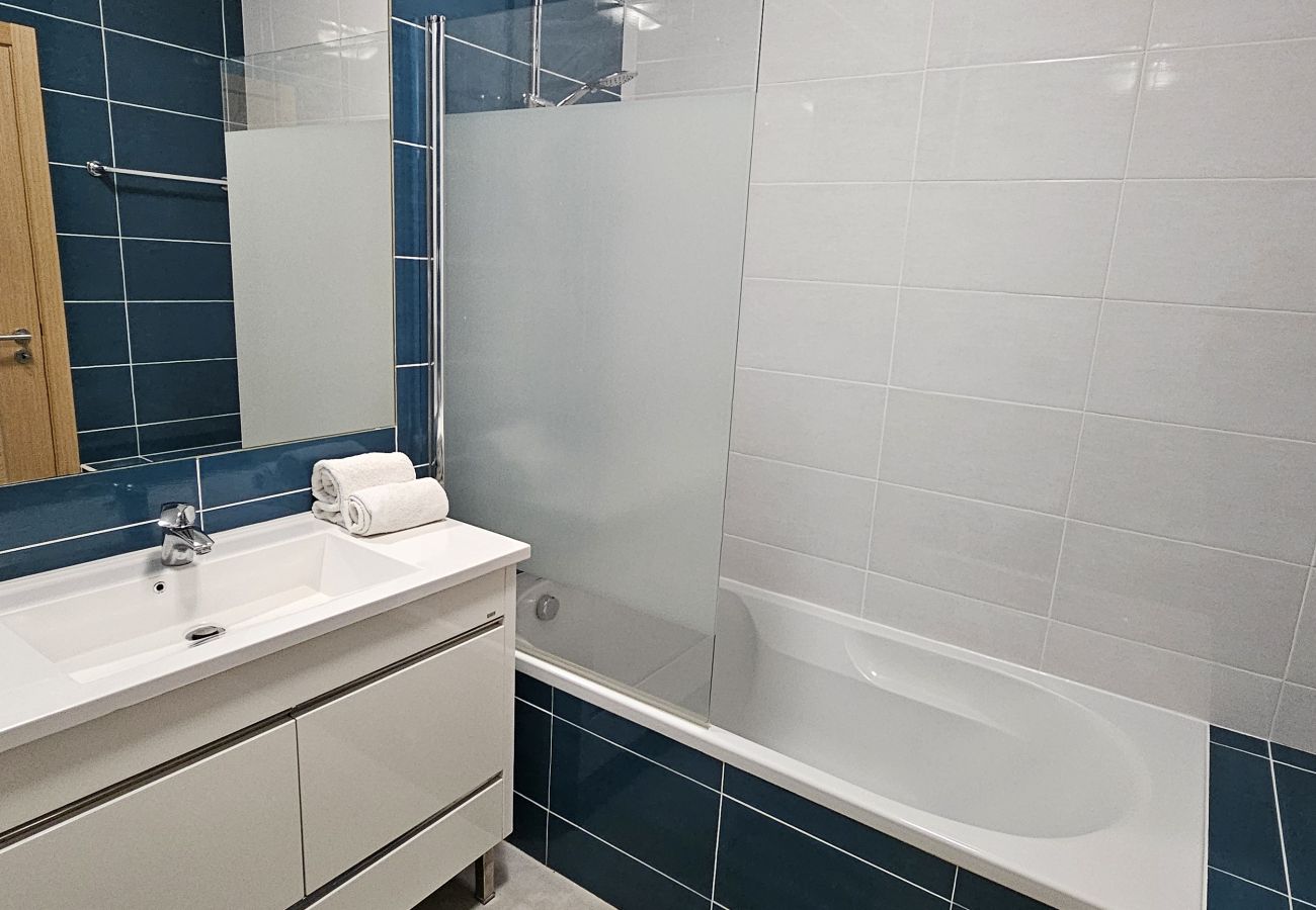 Apartment in Guia - Vitismar II com piscina, jardim e garagem