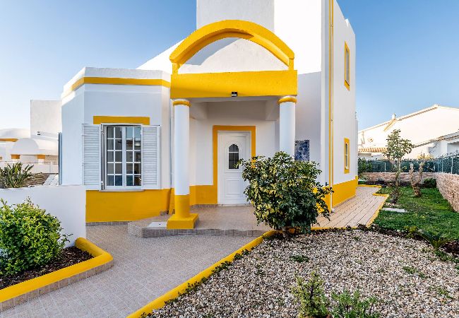 Villa à Galé - Pet-Friendly with Private Pool Close to the Beach