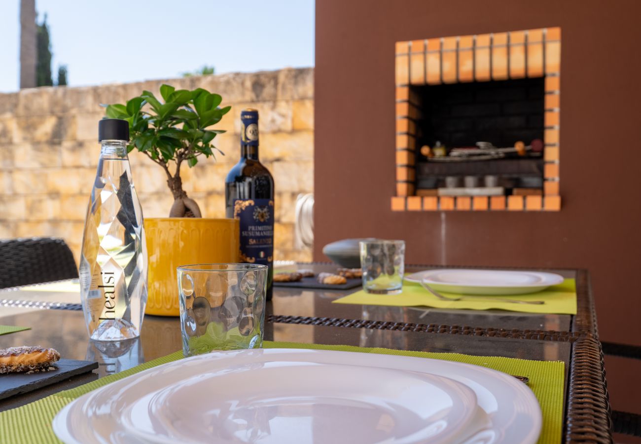 Appartement à Guia - Vitismar com piscinas e Jardim