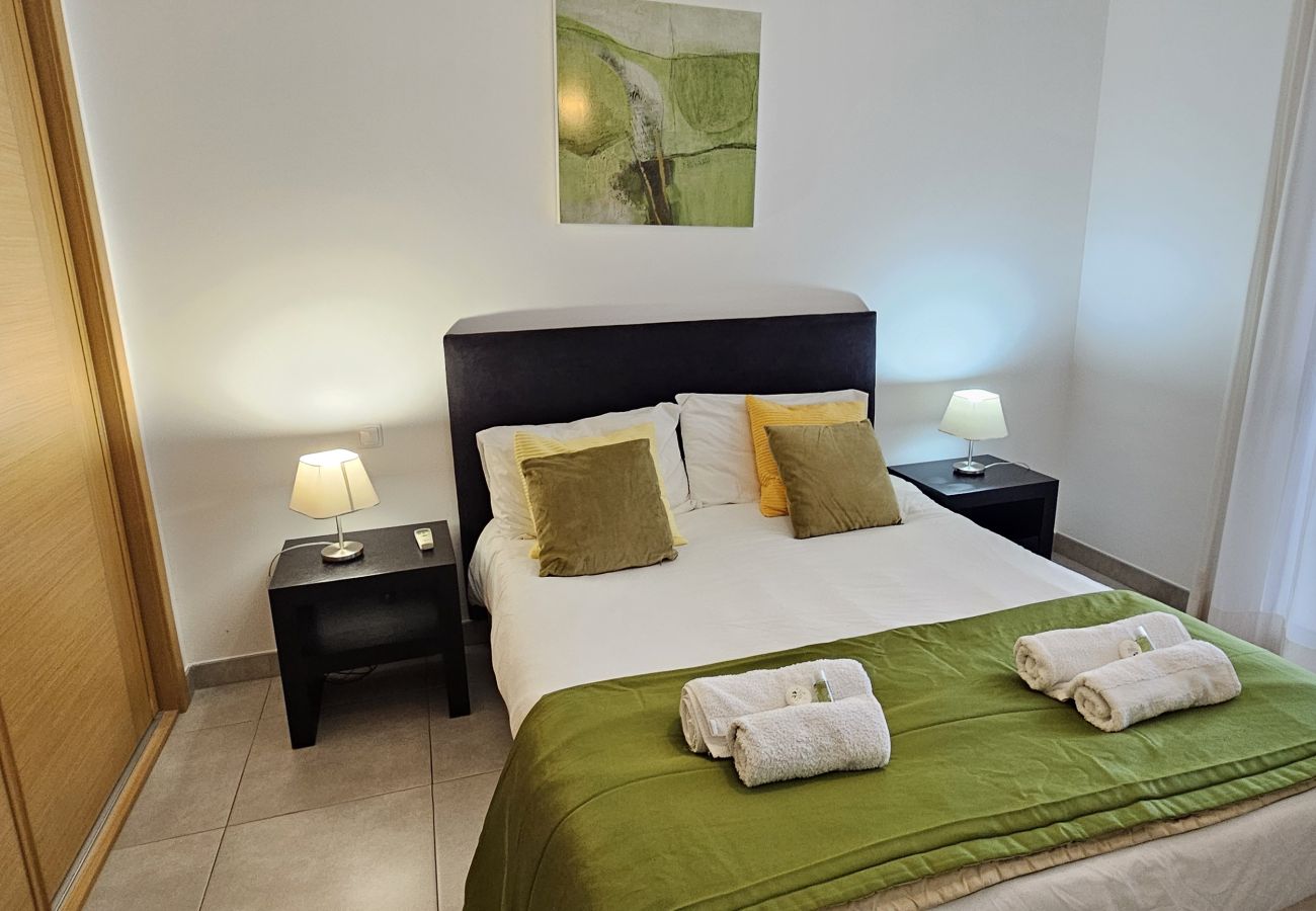 Appartement à Guia - Vitismar II com piscina, jardim e garagem