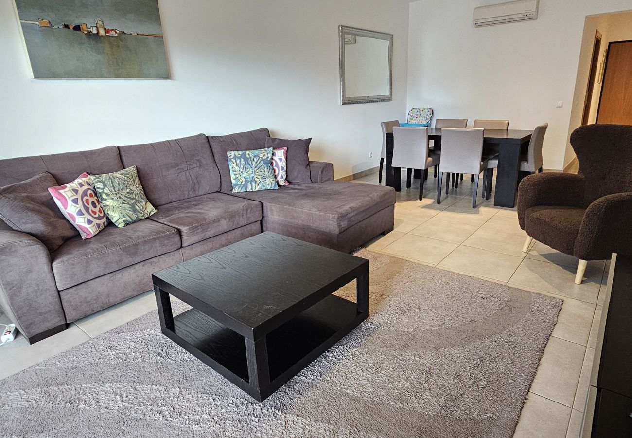 Appartement à Guia - Vitismar II com piscina, jardim e garagem