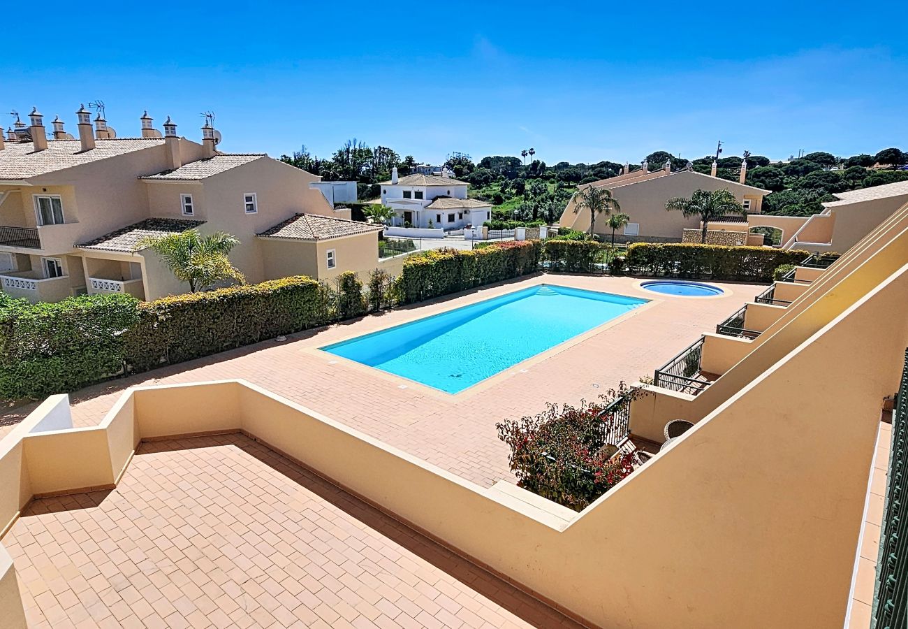 Maison mitoyenne à Albufeira - Villa Sun Rafael — Moradia Geminada com Piscina