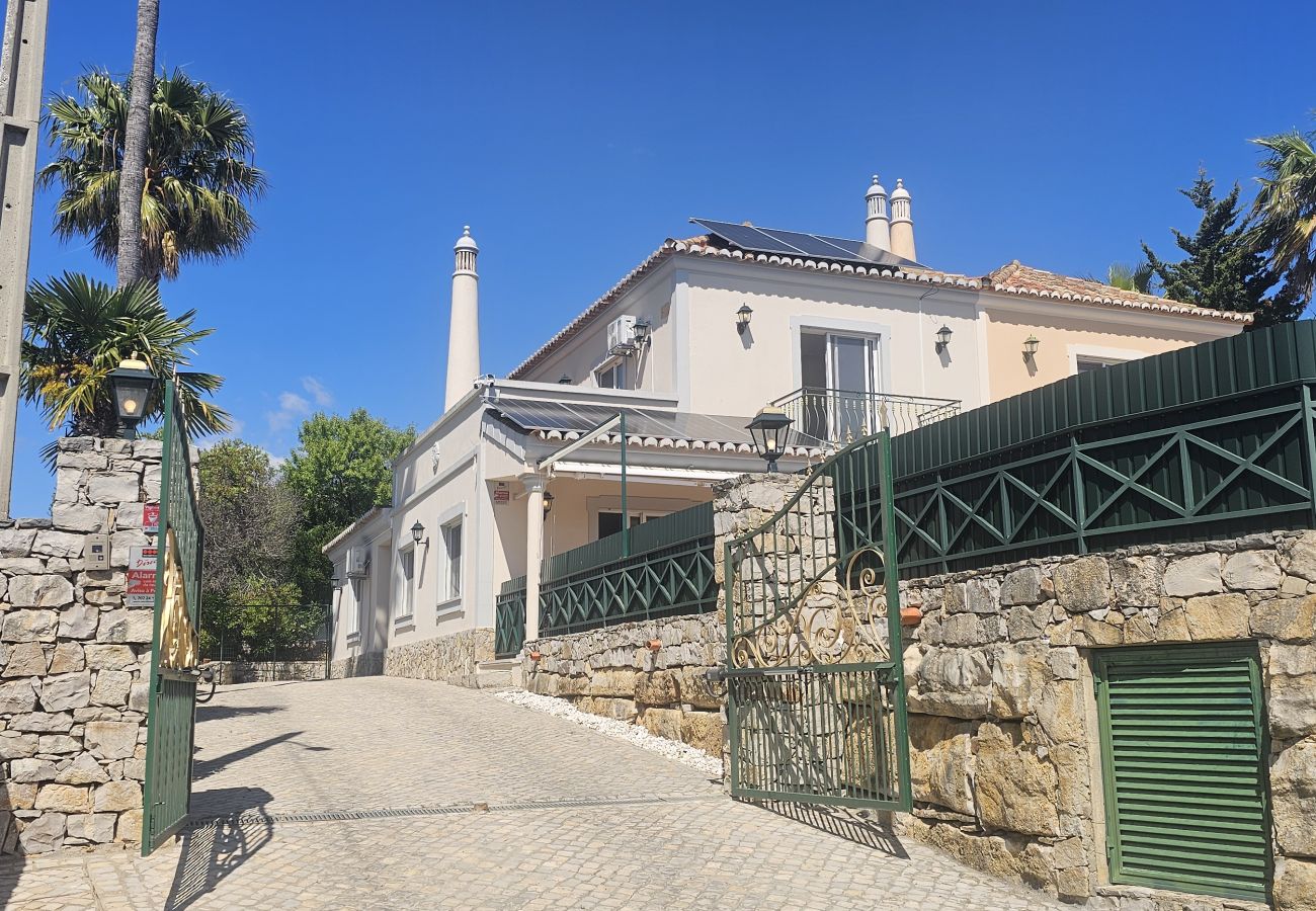 Villa à Santa Bárbara de Nexe - Villa Buganvília · Private Pool · Santa Bárbara