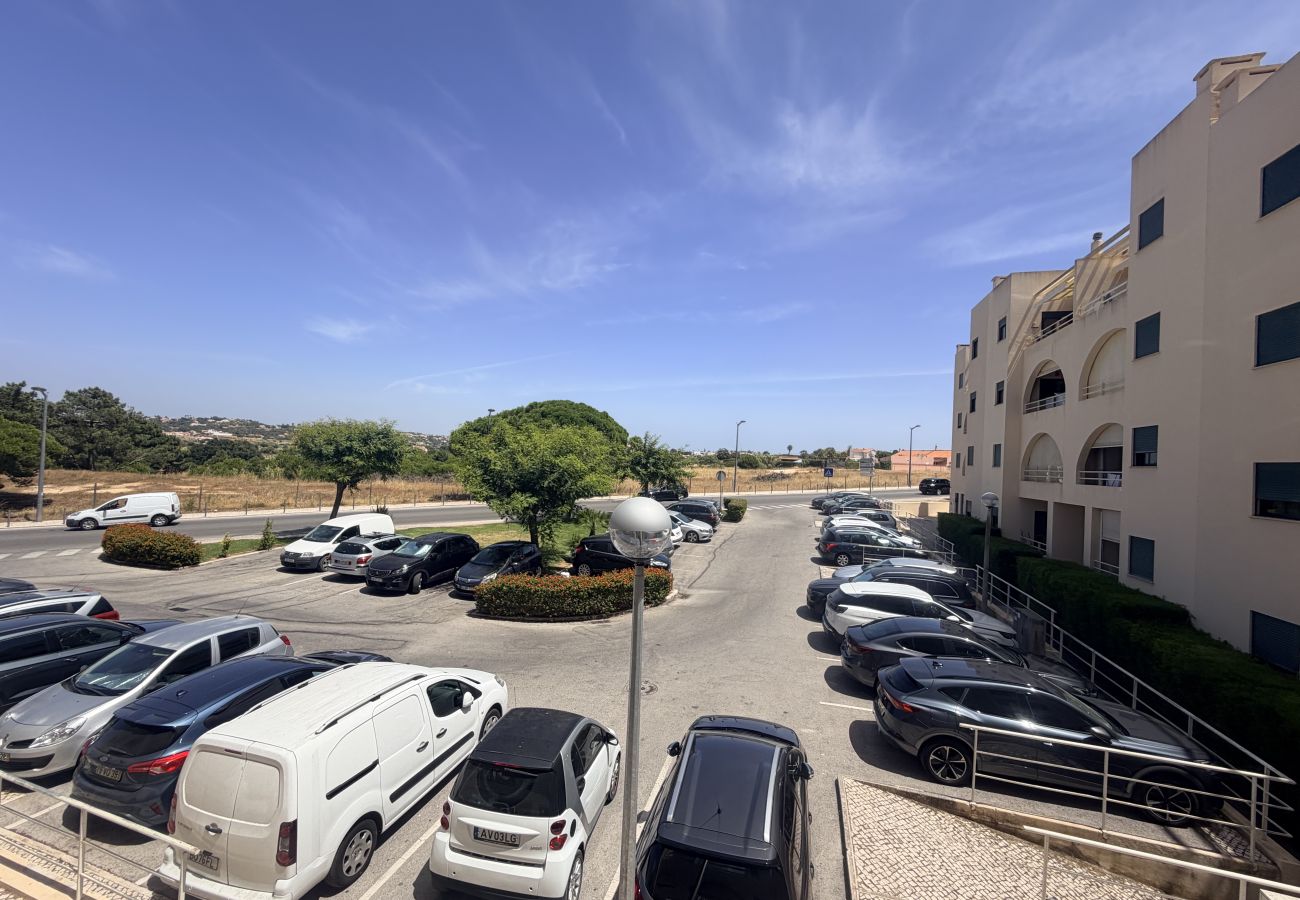 Appartement à Guia - Cosy Nest Salgados — 1-Bed Retreat near the Beach
